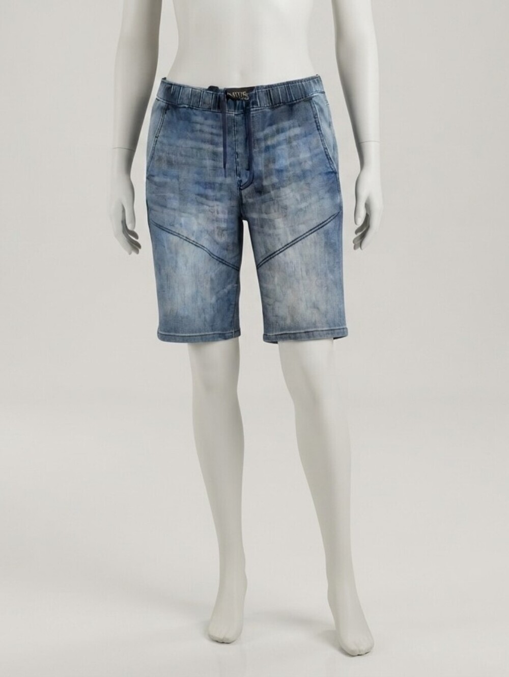 Levi’s Signature Denim Shorts - Size Small  Pre-owned
